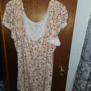 Torrid Multicolor Floral Flutter Shirt Size 5X